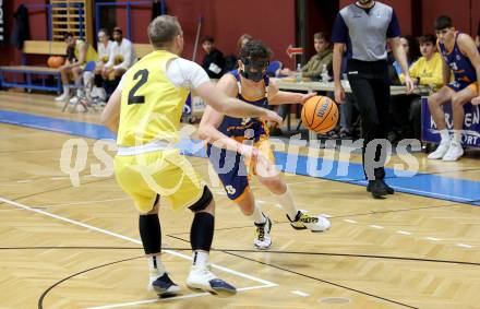 Basketball 2. Liga 2024/2025. Grunddurchgang 11. Runde.  Woerthersee Piraten gegen BBU Salzburg.  Tim Huber  (Woerthersee Piraten),  Thomas Buchegger  (Salzburg). Klagenfurt, am 7.12.2024.
Foto: Kuess


---
pressefotos, pressefotografie, kuess, qs, qspictures, sport, bild, bilder, bilddatenbank