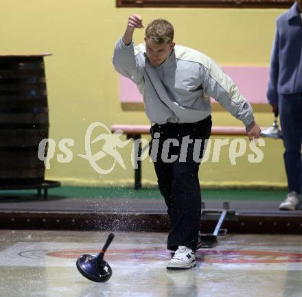 Fussball Bundesliga. Stockschiessen. SK  Austria Klagenfurt .Nicolas Binder. Launsdorf,  am 11.12.2024.
Foto: Kuess
www.qspictures.net
---
pressefotos, pressefotografie, kuess, qs, qspictures, sport, bild, bilder, bilddatenbank
