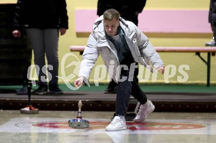 Fussball Bundesliga. Stockschiessen. SK  Austria Klagenfurt. Laurenz Dehl. Launsdorf,  am 11.12.2024.
Foto: Kuess
www.qspictures.net
---
pressefotos, pressefotografie, kuess, qs, qspictures, sport, bild, bilder, bilddatenbank