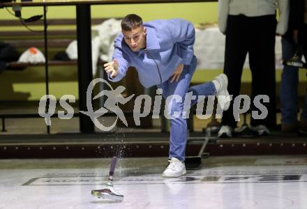 Fussball Bundesliga. Stockschiessen. SK  Austria Klagenfurt. Tobias Koch.  Launsdorf,  am 11.12.2024.
Foto: Kuess
www.qspictures.net
---
pressefotos, pressefotografie, kuess, qs, qspictures, sport, bild, bilder, bilddatenbank