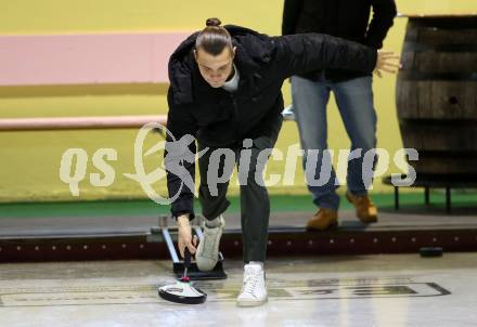 Fussball Bundesliga. Stockschiessen. SK  Austria Klagenfurt. Niklas Szerencsi.  Launsdorf,  am 11.12.2024.
Foto: Kuess
www.qspictures.net
---
pressefotos, pressefotografie, kuess, qs, qspictures, sport, bild, bilder, bilddatenbank