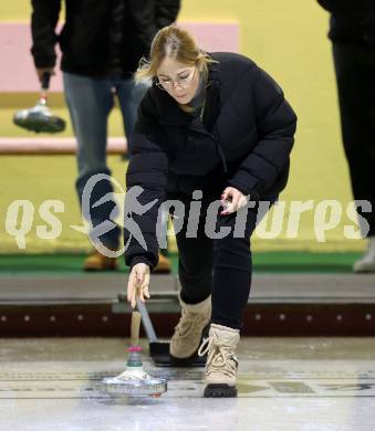 Fussball Bundesliga. Stockschiessen. SK  Austria Klagenfurt. .  Launsdorf,  am 11.12.2024.
Foto: Kuess
www.qspictures.net
---
pressefotos, pressefotografie, kuess, qs, qspictures, sport, bild, bilder, bilddatenbank