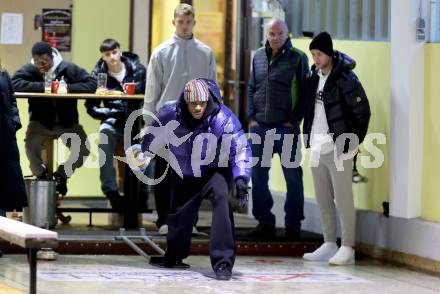 Fussball Bundesliga. Stockschiessen. SK  Austria Klagenfurt. Dikeni-Rafid Salifou. Launsdorf,  am 11.12.2024.
Foto: Kuess
www.qspictures.net
---
pressefotos, pressefotografie, kuess, qs, qspictures, sport, bild, bilder, bilddatenbank