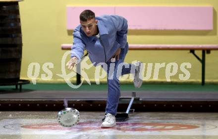 Fussball Bundesliga. Stockschiessen. SK  Austria Klagenfurt .Tobias Koch. Launsdorf,  am 11.12.2024.
Foto: Kuess
www.qspictures.net
---
pressefotos, pressefotografie, kuess, qs, qspictures, sport, bild, bilder, bilddatenbank