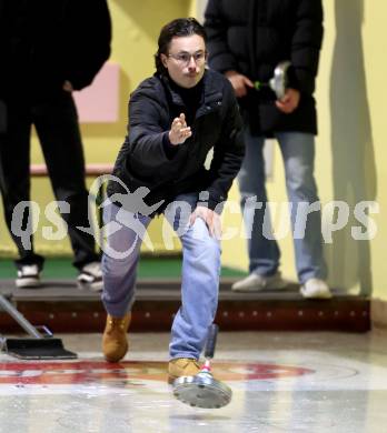 Fussball Bundesliga. Stockschiessen. SK  Austria Klagenfurt. Marco Walteru.  Launsdorf,  am 11.12.2024.
Foto: Kuess
www.qspictures.net
---
pressefotos, pressefotografie, kuess, qs, qspictures, sport, bild, bilder, bilddatenbank