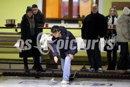 Fussball Bundesliga. Stockschiessen. SK  Austria Klagenfurt. Launsdorf,  am 11.12.2024.
Foto: Kuess
www.qspictures.net
---
pressefotos, pressefotografie, kuess, qs, qspictures, sport, bild, bilder, bilddatenbank