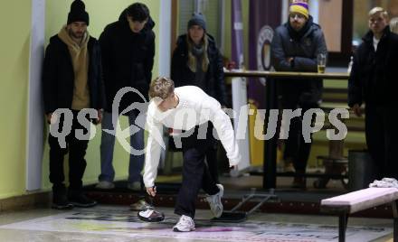 Fussball Bundesliga. Stockschiessen. SK  Austria Klagenfurt.  Jannik Robatsch. Launsdorf,  am 11.12.2024.
Foto: Kuess
www.qspictures.net
---
pressefotos, pressefotografie, kuess, qs, qspictures, sport, bild, bilder, bilddatenbank
