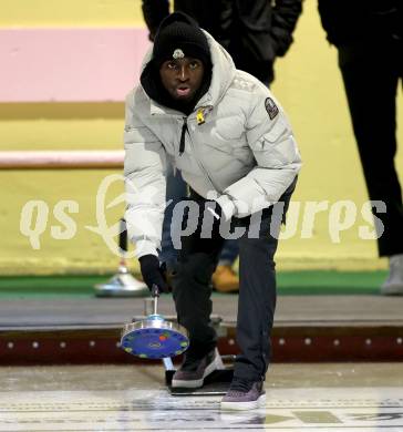 Fussball Bundesliga. Stockschiessen. SK  Austria Klagenfurt. Solomon Bonnah.  Launsdorf,  am 11.12.2024.
Foto: Kuess
www.qspictures.net
---
pressefotos, pressefotografie, kuess, qs, qspictures, sport, bild, bilder, bilddatenbank