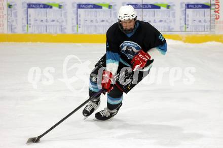 Eishockey. AHC Division 2 Ost Lendhafen Seeloewen gegen Reifnitz Trouts. Peter Kasper (Seeloewen). Ferlach, am 15.12.2024.
Foto: Kuess
---
pressefotos, pressefotografie, kuess, qs, qspictures, sport, bild, bilder, bilddatenbank