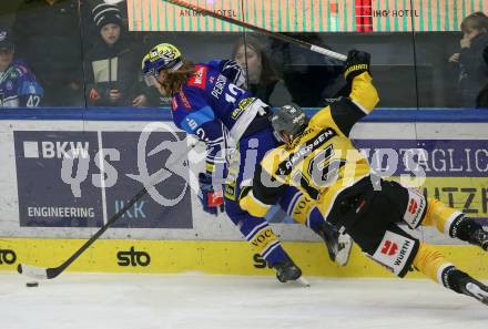 Eishockey ICE Bundesliga. VSV gegen HC Pustertal Woelfe.  Chase Pearson (VSV), Ol Einar England Andersen (Pustertal). Villach, am 26.12.2024.
Foto: Kuess
---
pressefotos, pressefotografie, kuess, qs, qspictures, sport, bild, bilder, bilddatenbank