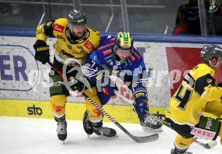 Eishockey ICE Bundesliga. VSV gegen HC Pustertal Woelfe.  Philipp Lindner (VSV. Matthias Mantinger  (Pustertal). Villach, am 26.12.2024.
Foto: Kuess
---
pressefotos, pressefotografie, kuess, qs, qspictures, sport, bild, bilder, bilddatenbank