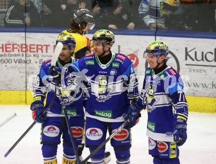 Eishockey ICE Bundesliga. VSV gegen HC Pustertal Woelfe.  Torjubel Alex Wall, Philipp Lindner, Guus Van Nes (VSV). Villach, am 26.12.2024.
Foto: Kuess
---
pressefotos, pressefotografie, kuess, qs, qspictures, sport, bild, bilder, bilddatenbank