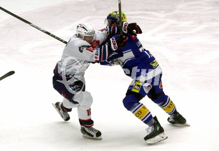 Eishockey ICE Bundesliga. VSV gegen Szkesfehervar,   Philipp Lindner (VSV), Istvan Bartalis (Fehervar). Villach, am 1.1.2025
Foto: Kuess
---
pressefotos, pressefotografie, kuess, qs, qspictures, sport, bild, bilder, bilddatenbank