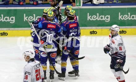 Kaernten Sport. Package Uebergabe.  . Klagenfurt, 3.12.2024.
Foto: Kuess
---
pressefotos, pressefotografie, kuess, qs, qspictures, sport, bild, bilder, bilddatenbank