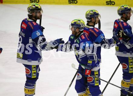 Eishockey ICE Bundesliga. VSV gegen Szkesfehervar,    Jubel Maximilian Rebernig, Kevin Hancock  (VSV). Villach, am 1.1.2025
Foto: Kuess
---
pressefotos, pressefotografie, kuess, qs, qspictures, sport, bild, bilder, bilddatenbank