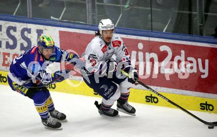 Eishockey ICE Bundesliga. VSV gegen Szkesfehervar,    John Hughes  (VSV), Trevor Cheek (Fehervar).. Villach, am 1.1.2025
Foto: Kuess
---
pressefotos, pressefotografie, kuess, qs, qspictures, sport, bild, bilder, bilddatenbank
