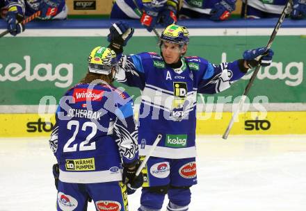 Eishockey ICE Bundesliga. VSV gegen Szkesfehervar,   Torjubel Nikita Scherbak, Philipp Lindner (VSV). Villach, am 1.1.2025
Foto: Kuess
---
pressefotos, pressefotografie, kuess, qs, qspictures, sport, bild, bilder, bilddatenbank