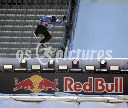 Snowboard. Big Air. Frauen. Qualifikation. Kristina Holzfeind. WÃ¶rthersee Stadion. Klagenfurt, am 3.1.2024.
Foto: Kuess
---
pressefotos, pressefotografie, kuess, qs, qspictures, sport, bild, bilder, bilddatenbank
