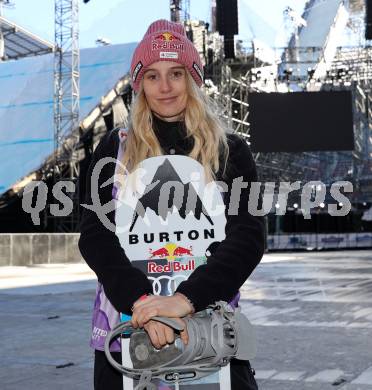 Snowboard. Big Air. Frauen. Qualifikation. Anna Gasser. WÃ¶rthersee Stadion. Klagenfurt, am 3.1.2024.
Foto: Kuess
---
pressefotos, pressefotografie, kuess, qs, qspictures, sport, bild, bilder, bilddatenbank
