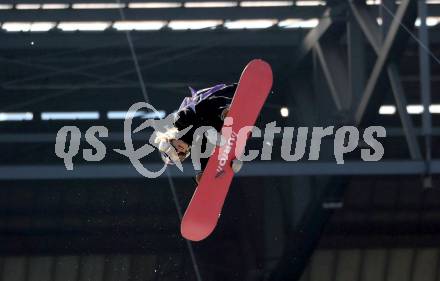Snowboard. Big Air. Frauen. Qualifikation. Anna Gasser. WÃ¶rthersee Stadion. Klagenfurt, am 3.1.2024.
Foto: Kuess
---
pressefotos, pressefotografie, kuess, qs, qspictures, sport, bild, bilder, bilddatenbank