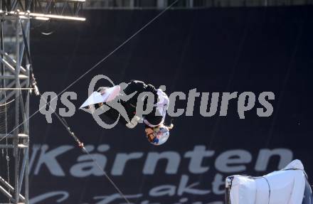 Snowboard. Big Air. Frauen. Qualifikation. Anna Gasser. WÃ¶rthersee Stadion. Klagenfurt, am 3.1.2024.
Foto: Kuess
---
pressefotos, pressefotografie, kuess, qs, qspictures, sport, bild, bilder, bilddatenbank