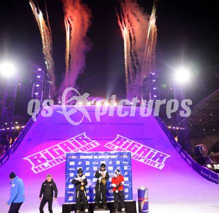 Freeski. Big Air. Timothe Sivignon (FRA), Luca Harrington (NZL), Matej Svancer (AUT) . Klagenfurt, am 4.1.2025.
Foto: Kuess
---
pressefotos, pressefotografie, kuess, qs, qspictures, sport, bild, bilder, bilddatenbank