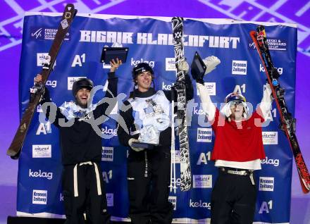 Freeski. Big Air. Timothe Sivignon (FRA), Luca Harrington (NZL), Matej Svancer (AUT) . Klagenfurt, am 4.1.2025.
Foto: Kuess
---
pressefotos, pressefotografie, kuess, qs, qspictures, sport, bild, bilder, bilddatenbank