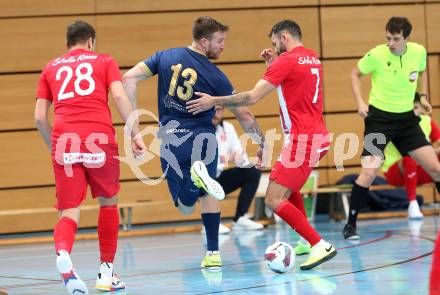 Futsal Bundesliga. Futsal Klagenfurt Versli.at gegen Stella Rossa. Denis Totoskovic  (Klagenfurt), Robert Bencun, Sinan Bicer (Stella Rossa). Viktring, am 4.1.2025.
Foto: Kuess
---
pressefotos, pressefotografie, kuess, qs, qspictures, sport, bild, bilder, bilddatenbank