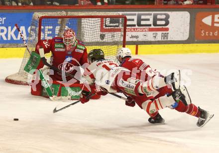 Eishockey ICE Bundesliga. KAC gegen HCB SÃ¼dtirol Alperia.  Clemens Unterweger, Sebastian Dahm  (KAC),  Adam Helewka (Bozen). Klagenfurt, am 12.1.2025
Foto: Kuess
---
pressefotos, pressefotografie, kuess, qs, qspictures, sport, bild, bilder, bilddatenbank