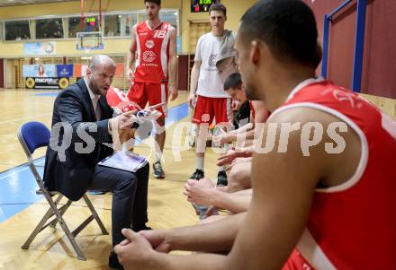 Basketball 2. Liga 2024/2025. Grunddurchgang 16. Runde.  Woerthersee Piraten gegen Upper Austrian Ballers.  Trainer  Paul Filzmoser  (Austrian Ballers). Klagenfurt, am 26.1.2025.
Foto: Kuess


---
pressefotos, pressefotografie, kuess, qs, qspictures, sport, bild, bilder, bilddatenbank