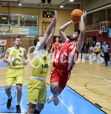 Basketball 2. Liga 2024/2025. Grunddurchgang 16. Runde.  Woerthersee Piraten gegen Upper Austrian Ballers. Tim Huber, (Piraten),   Simon Burgholzer (Austrian Ballers). Klagenfurt, am 26.1.2025.
Foto: Kuess


---
pressefotos, pressefotografie, kuess, qs, qspictures, sport, bild, bilder, bilddatenbank