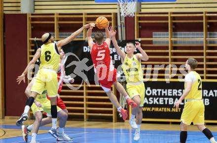 Basketball 2. Liga 2024/2025. Grunddurchgang 16. Runde.  Woerthersee Piraten gegen Upper Austrian Ballers.  Shawn L. Ray,  Elvis Keric (Piraten),  Valentin Pils  (Austrian Ballers). Klagenfurt, am 26.1.2025.
Foto: Kuess


---
pressefotos, pressefotografie, kuess, qs, qspictures, sport, bild, bilder, bilddatenbank