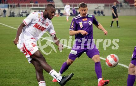 Fussball Bundesliga. SK Austria Klagenfurt gegen GAK. Christopher Wernitznig  (Klagenfurt), Sadik Fofana  (GAK). Klagenfurt, am 22.2.2025.
Foto: Kuess
---
pressefotos, pressefotografie, kuess, qs, qspictures, sport, bild, bilder, bilddatenbank