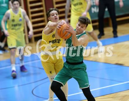Basketball 2. Liga 2024/2025. Grunddurchgang 20. Runde.  Woerthersee Piraten gegen KOS.    Emilio Rozmann (Piraten),   Simon Siencnik (KOS). Klagenfurt, am 22.2.2025.
Foto: Kuess


---
pressefotos, pressefotografie, kuess, qs, qspictures, sport, bild, bilder, bilddatenbank