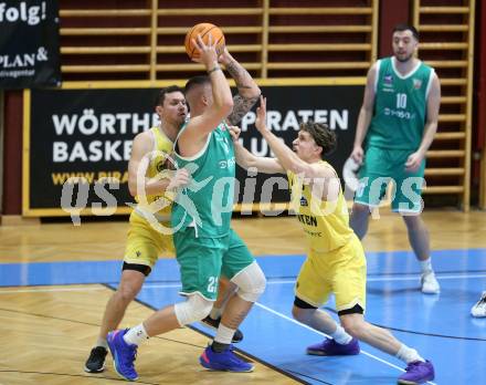 Basketball 2. Liga 2024/2025. Grunddurchgang 20. Runde.  Woerthersee Piraten gegen KOS.    Jan-Arne Apschner,  Lukas Simoner(Piraten),   Nikolas Susa (KOS). Klagenfurt, am 22.2.2025.
Foto: Kuess


---
pressefotos, pressefotografie, kuess, qs, qspictures, sport, bild, bilder, bilddatenbank