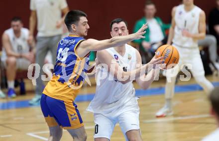 Basketball 2. Liga 2024/2025. Grunddurchgang 21. Runde.   KOS Celovec gegen BBU Salzburg.   Veljko Dena (KOS), Gabriel Calic   (Salzburg). Klagenfurt, am 1.3.2025.
Foto: Kuess


---
pressefotos, pressefotografie, kuess, qs, qspictures, sport, bild, bilder, bilddatenbank