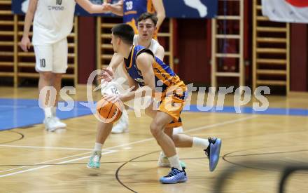 Basketball 2. Liga 2024/2025. Grunddurchgang 21. Runde.   KOS Celovec gegen BBU Salzburg.   Edis Muric (KOS),  Gabriel Calic  (Salzburg). Klagenfurt, am 1.3.2025.
Foto: Kuess


---
pressefotos, pressefotografie, kuess, qs, qspictures, sport, bild, bilder, bilddatenbank