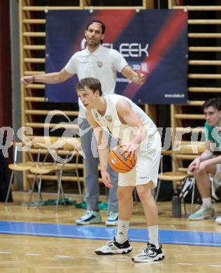 Basketball 2. Liga 2024/2025. Grunddurchgang 21. Runde.   KOS Celovec gegen BBU Salzburg.   Samuel Seher (KOS), Klagenfurt, am 1.3.2025.
Foto: Kuess


---
pressefotos, pressefotografie, kuess, qs, qspictures, sport, bild, bilder, bilddatenbank