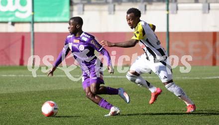 Fussball Bundesliga. SK Austria Klagenfurt gegen LASK. Solomon Bonnah (Klagenfurt), George Bello (LASK). Klagenfurt, am 2.3..2025.
Foto: Kuess
---
pressefotos, pressefotografie, kuess, qs, qspictures, sport, bild, bilder, bilddatenbank