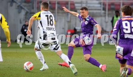 Fussball Bundesliga. SK Austria Klagenfurt gegen LASK. Christopher Wernitznig  (Klagenfurt), Branko Jovicic (LASK). Klagenfurt, am 2.3..2025.
Foto: Kuess
---
pressefotos, pressefotografie, kuess, qs, qspictures, sport, bild, bilder, bilddatenbank