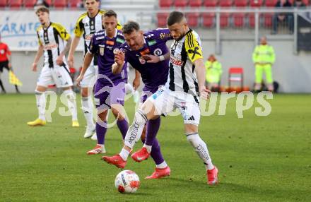 Fussball Bundesliga. SK Austria Klagenfurt gegen LASK. Christopher Wernitznig (Klagenfurt), Valon Berisha (LASK). Klagenfurt, am 2.3..2025.
Foto: Kuess
---
pressefotos, pressefotografie, kuess, qs, qspictures, sport, bild, bilder, bilddatenbank