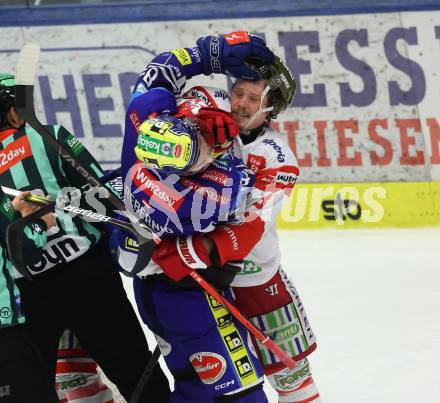 Eishockey ICE Bundesliga. VSV gegen Bozen.  Maximilian Rebernig  (VSV), Braden Dean Christoffer (Bozen). Villach, am 4.3.2025.
Foto: Kuess
---
pressefotos, pressefotografie, kuess, qs, qspictures, sport, bild, bilder, bilddatenbank