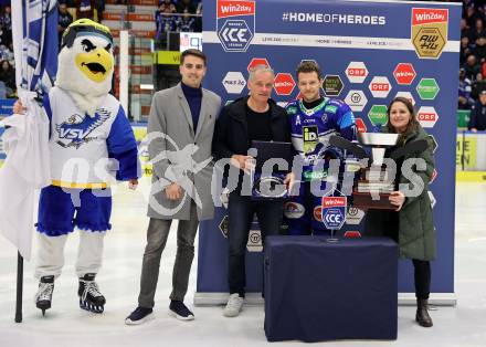 Eishockey ICE Bundesliga. VSV gegen Bozen.  Peter Raffl, John Hughes, MVP Player, John Kennedy Trophy  (VSV). Villach, am 4.3.2025.
Foto: Kuess
---
pressefotos, pressefotografie, kuess, qs, qspictures, sport, bild, bilder, bilddatenbank