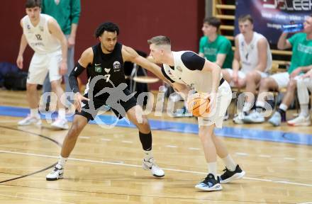 Basketball 2. Liga 2024/2025. Grunddurchgang 22. Runde.   KOS Celovec gegen RAIDERS Tirol.   Jernej Andolsek Heine (KOS),   Steven Kaltenbrunner (Tirol). Klagenfurt, am 8.3.2025.
Foto: Kuess


---
pressefotos, pressefotografie, kuess, qs, qspictures, sport, bild, bilder, bilddatenbank