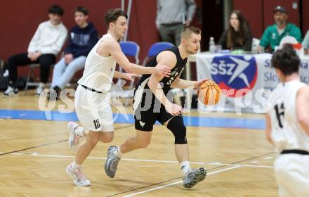 Basketball 2. Liga 2024/2025. Grunddurchgang 22. Runde.   KOS Celovec gegen RAIDERS Tirol.   Edis Muric (KOS),  Edgars Kaufmanis  (Tirol). Klagenfurt, am 8.3.2025.
Foto: Kuess


---
pressefotos, pressefotografie, kuess, qs, qspictures, sport, bild, bilder, bilddatenbank
