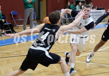Basketball 2. Liga 2024/2025. Grunddurchgang 22. Runde.   KOS Celovec gegen RAIDERS Tirol.   Jernej Andolsek Heine (KOS),  Tim-Joel Deschner  (Tirol). Klagenfurt, am 8.3.2025.
Foto: Kuess


---
pressefotos, pressefotografie, kuess, qs, qspictures, sport, bild, bilder, bilddatenbank
