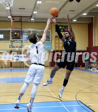 Basketball 2. Liga 2024/2025. Grunddurchgang 22. Runde.   KOS Celovec gegen RAIDERS Tirol.  Simon Siencnik  (KOS), Steven Kaltenbrunner   (Tirol). Klagenfurt, am 8.3.2025.
Foto: Kuess


---
pressefotos, pressefotografie, kuess, qs, qspictures, sport, bild, bilder, bilddatenbank