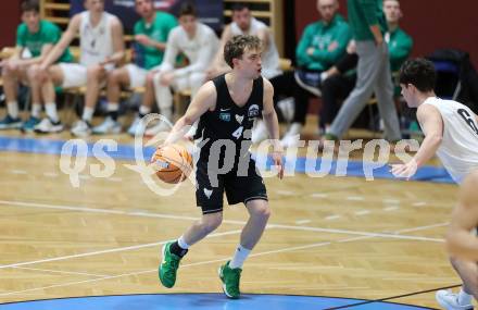 Basketball 2. Liga 2024/2025. Grunddurchgang 22. Runde.   KOS Celovec gegen RAIDERS Tirol.  Tim-Joel Deschner  (Tirol). Klagenfurt, am 8.3.2025.
Foto: Kuess


---
pressefotos, pressefotografie, kuess, qs, qspictures, sport, bild, bilder, bilddatenbank