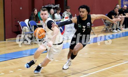 Basketball 2. Liga 2024/2025. Grunddurchgang 22. Runde.   KOS Celovec gegen RAIDERS Tirol.  Jernej Andolsek Heine  (KOS),  Steven Kaltenbrunner  (Tirol). Klagenfurt, am 8.3.2025.
Foto: Kuess


---
pressefotos, pressefotografie, kuess, qs, qspictures, sport, bild, bilder, bilddatenbank