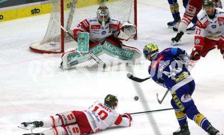 Eishockey ICE Bundesliga. VSV gegen Bozen.  Alex Wall (VSV), Dustin Gazley, Sam Harvey (Bozen) . Villach, am 9.3.2025
Foto: Kuess
---
pressefotos, pressefotografie, kuess, qs, qspictures, sport, bild, bilder, bilddatenbank